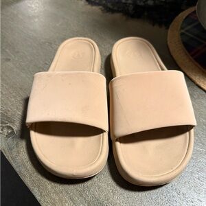 Lululemon Women's Tan Slide Sandals